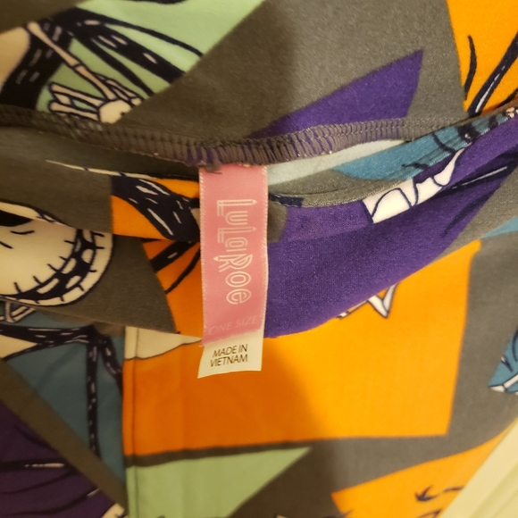 Nightmare Before Christmas Leggings - Picture 3 of 3